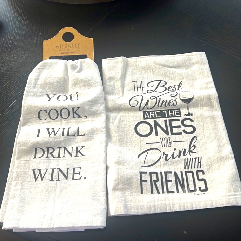 NWT Kitchen Towel Gift Set (3) - WINE